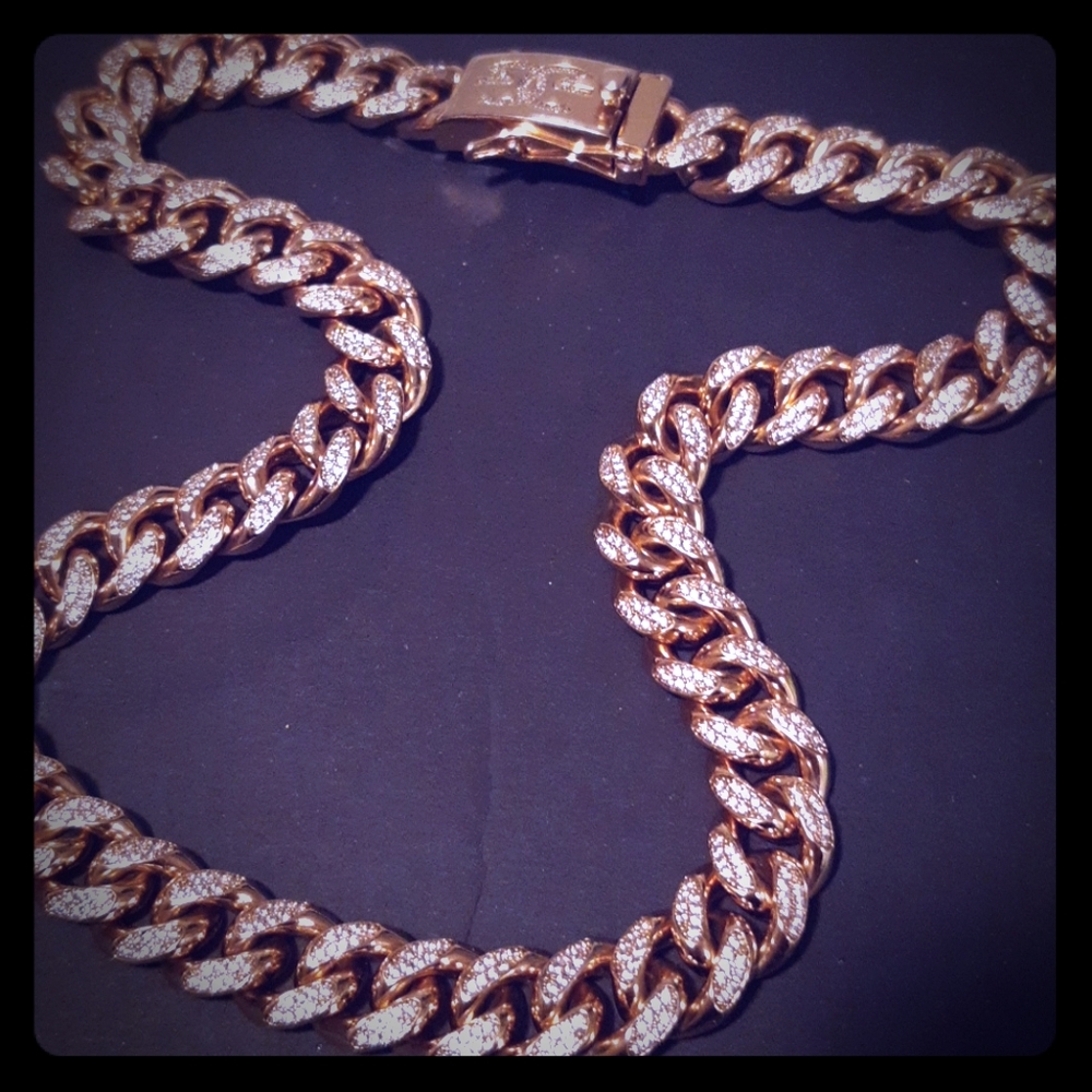 DIAMOND MIAMI CUBAN LINK CHAIN (10MM)
